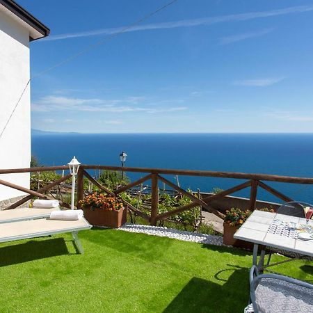 Holidays Perla D'Amalfi Eksteriør billede